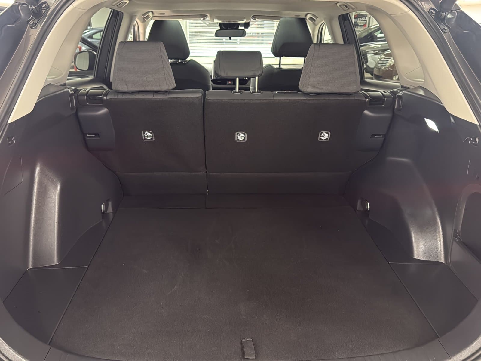Toyota RAV4 2025 — photo 21