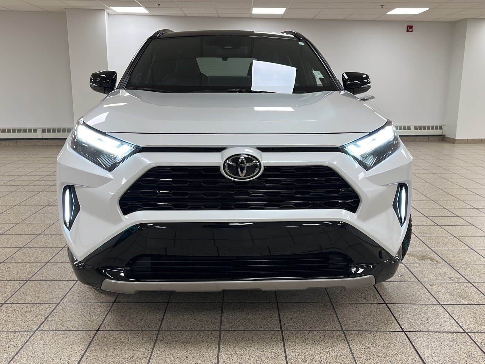 Toyota RAV4 2025 — photo 9