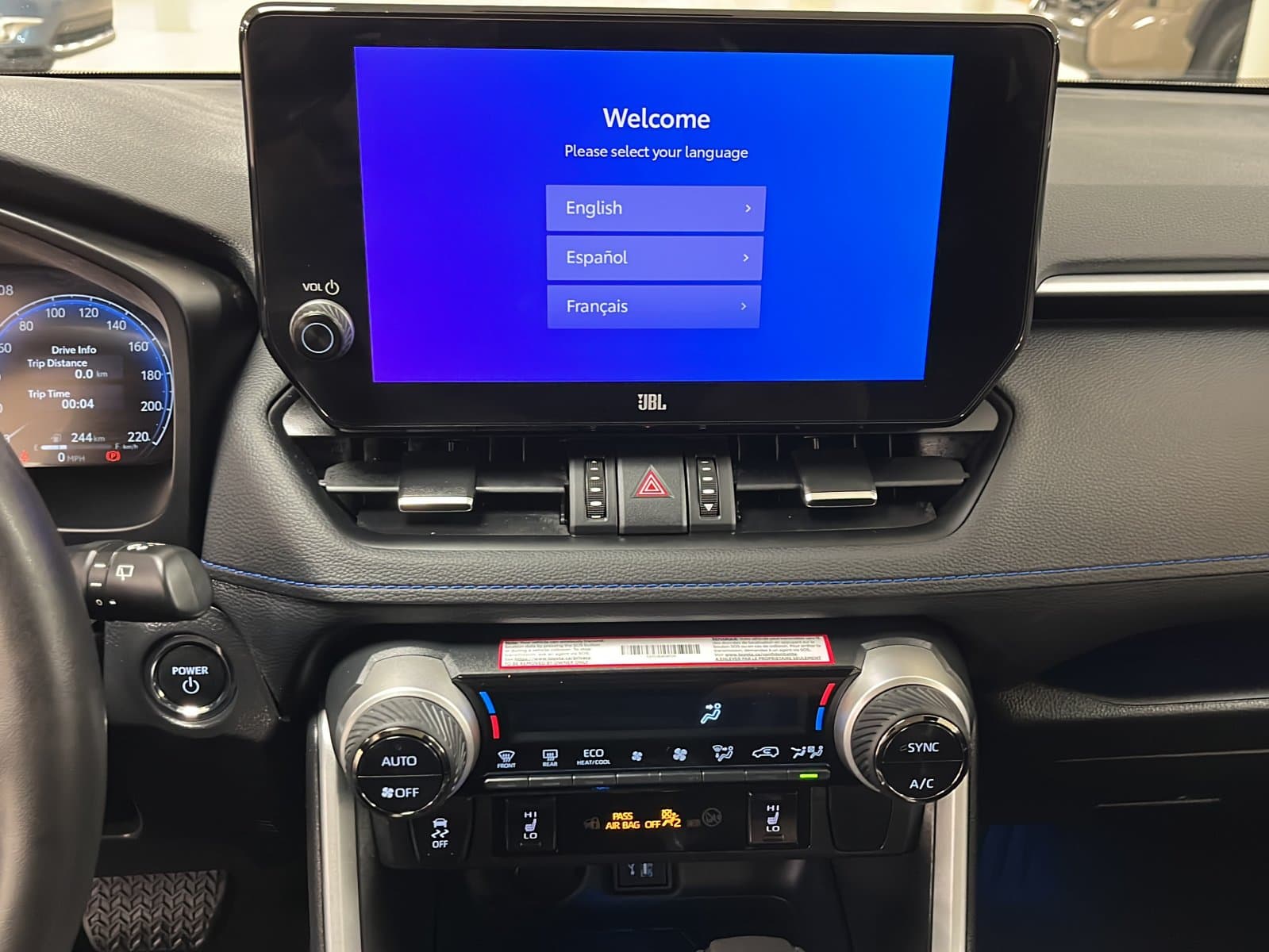 Toyota RAV4 2025 — photo 13