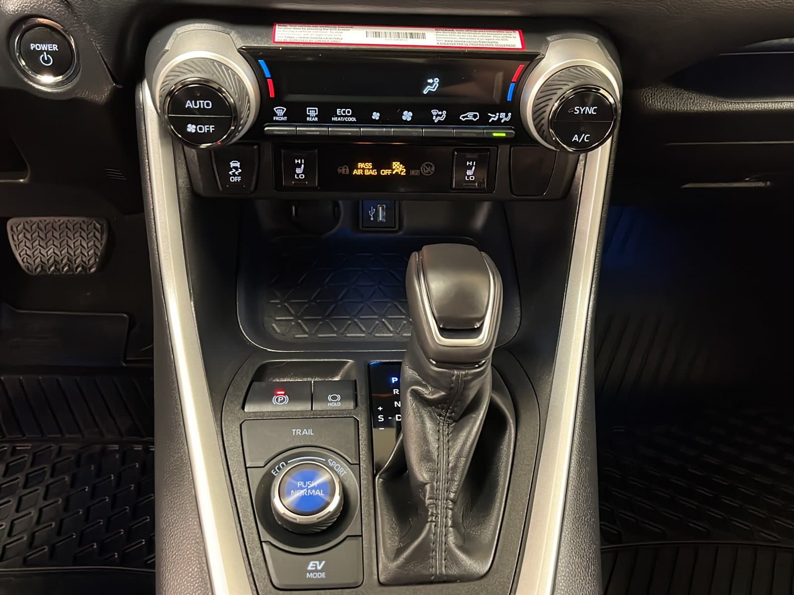 Toyota RAV4 2025 — photo 15