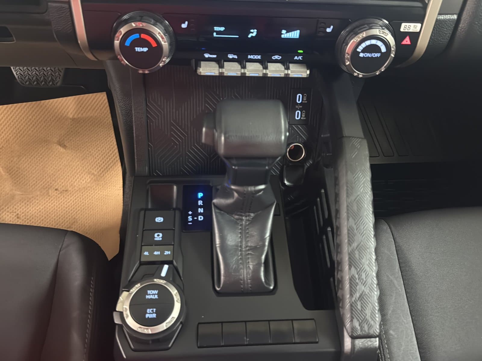 Toyota Tacoma 2025 — photo 15