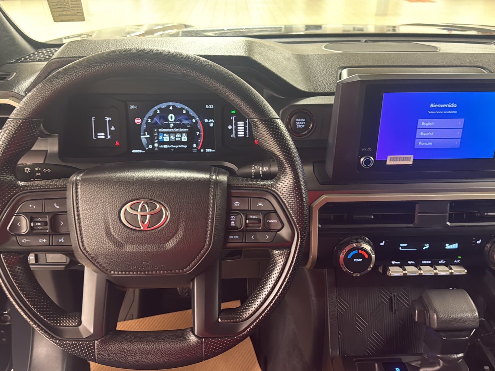 Toyota Tacoma 2025 — photo 16
