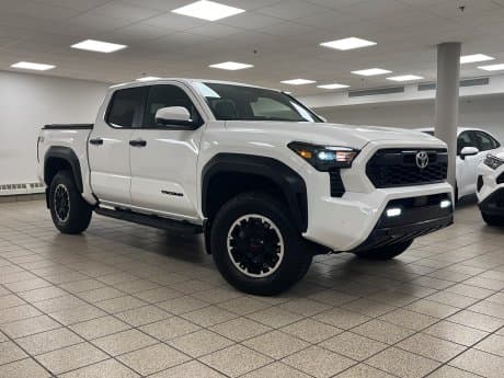 Toyota Tacoma 2025 0040 Super White à vendre à Calgary