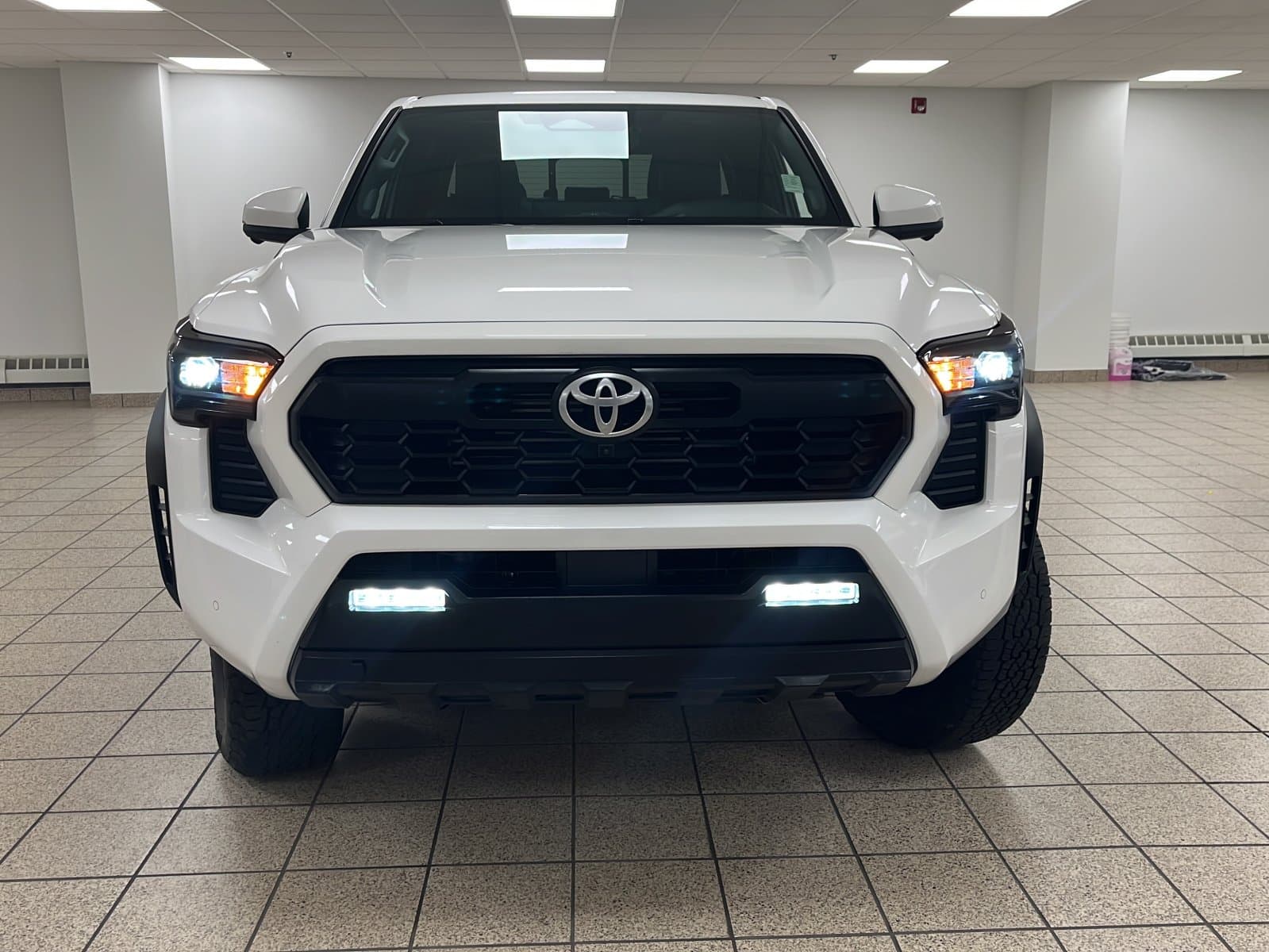 Toyota Tacoma 2025 — photo 9