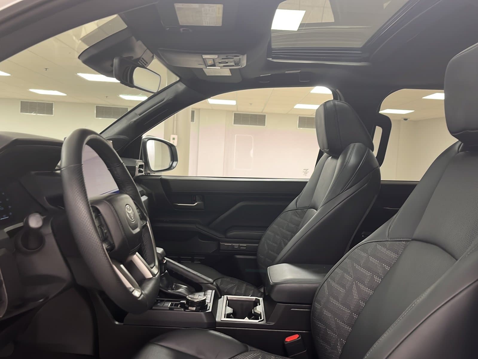 Toyota Tacoma 2025 — photo 18