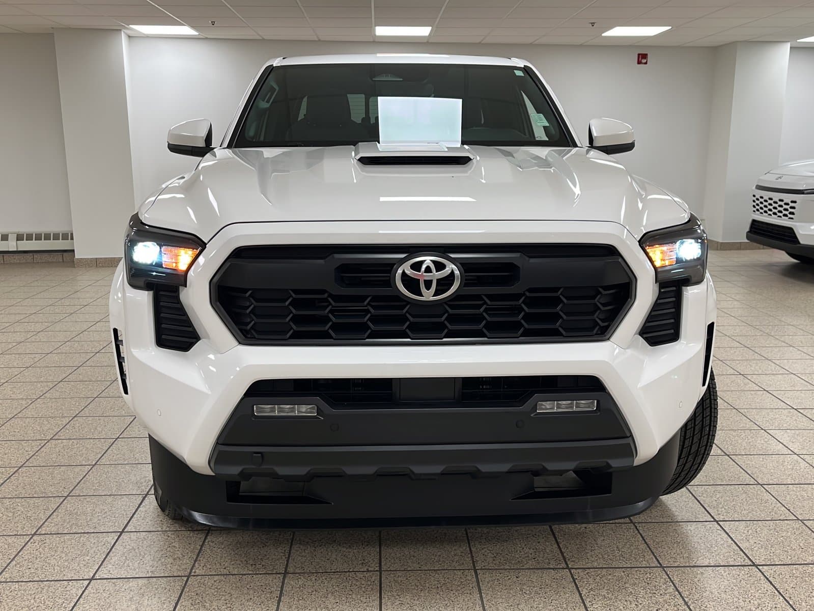 Toyota Tacoma 2025 — photo 9
