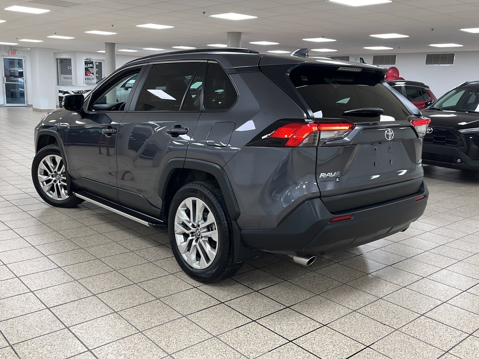 Toyota RAV4 2025 — photo 5