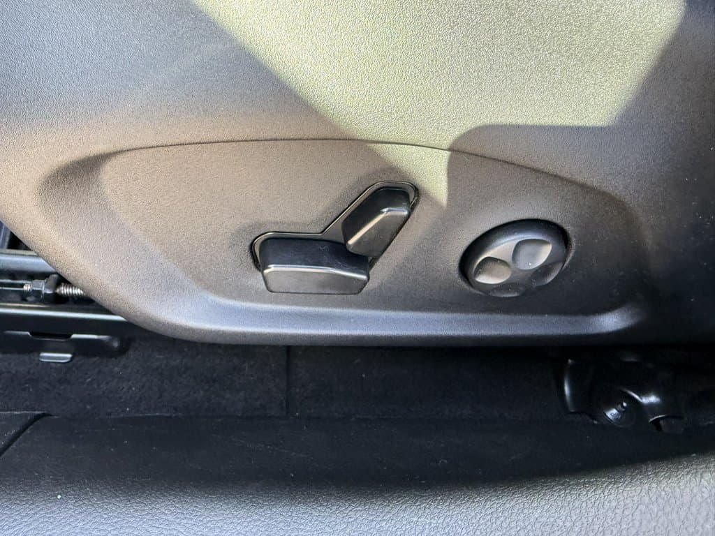 Jeep Compass 2018 — photo 16