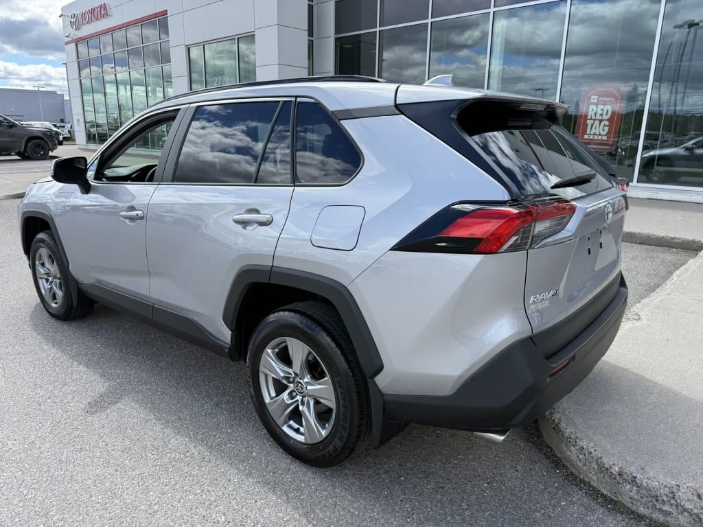 Toyota RAV4 2024 — photo 8