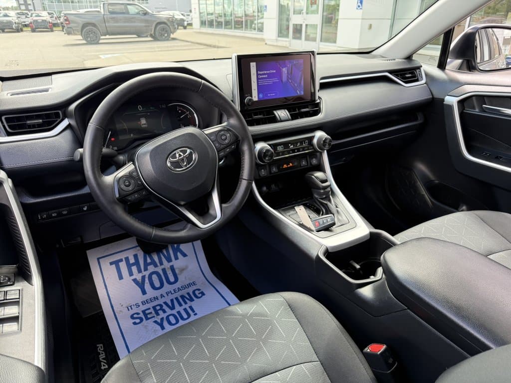 Toyota RAV4 2024 — photo 12