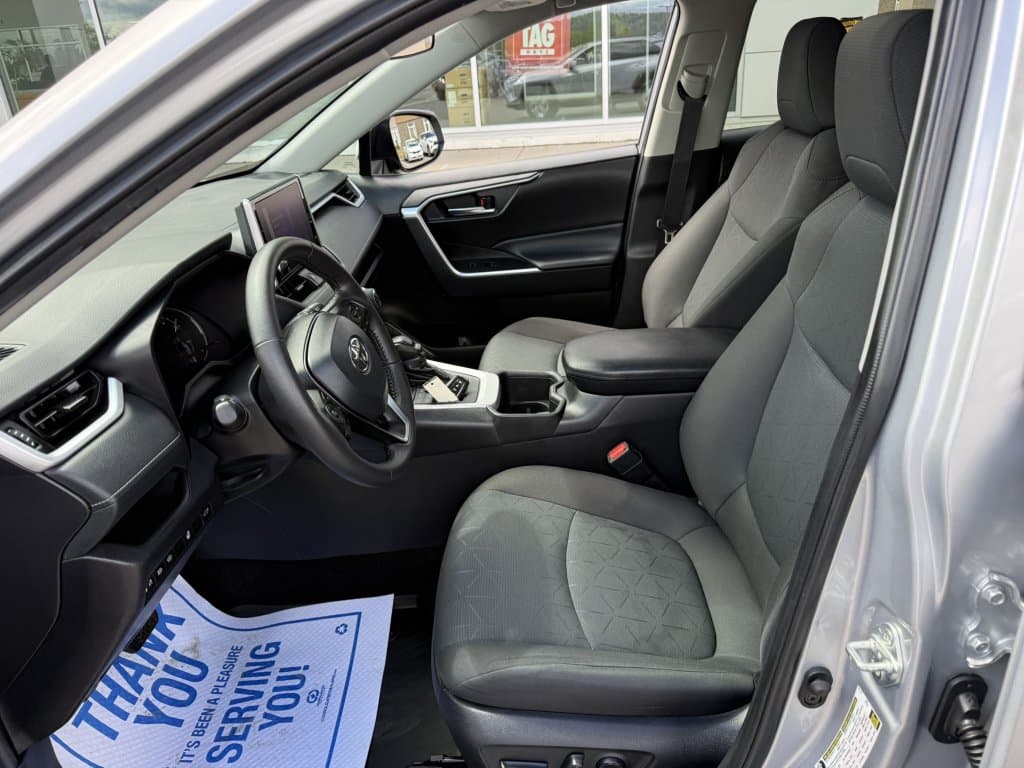 Toyota RAV4 2024 — photo 13