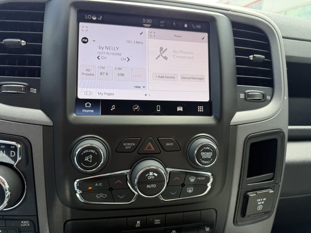 Ram 1500 Classic 2023 — photo 8