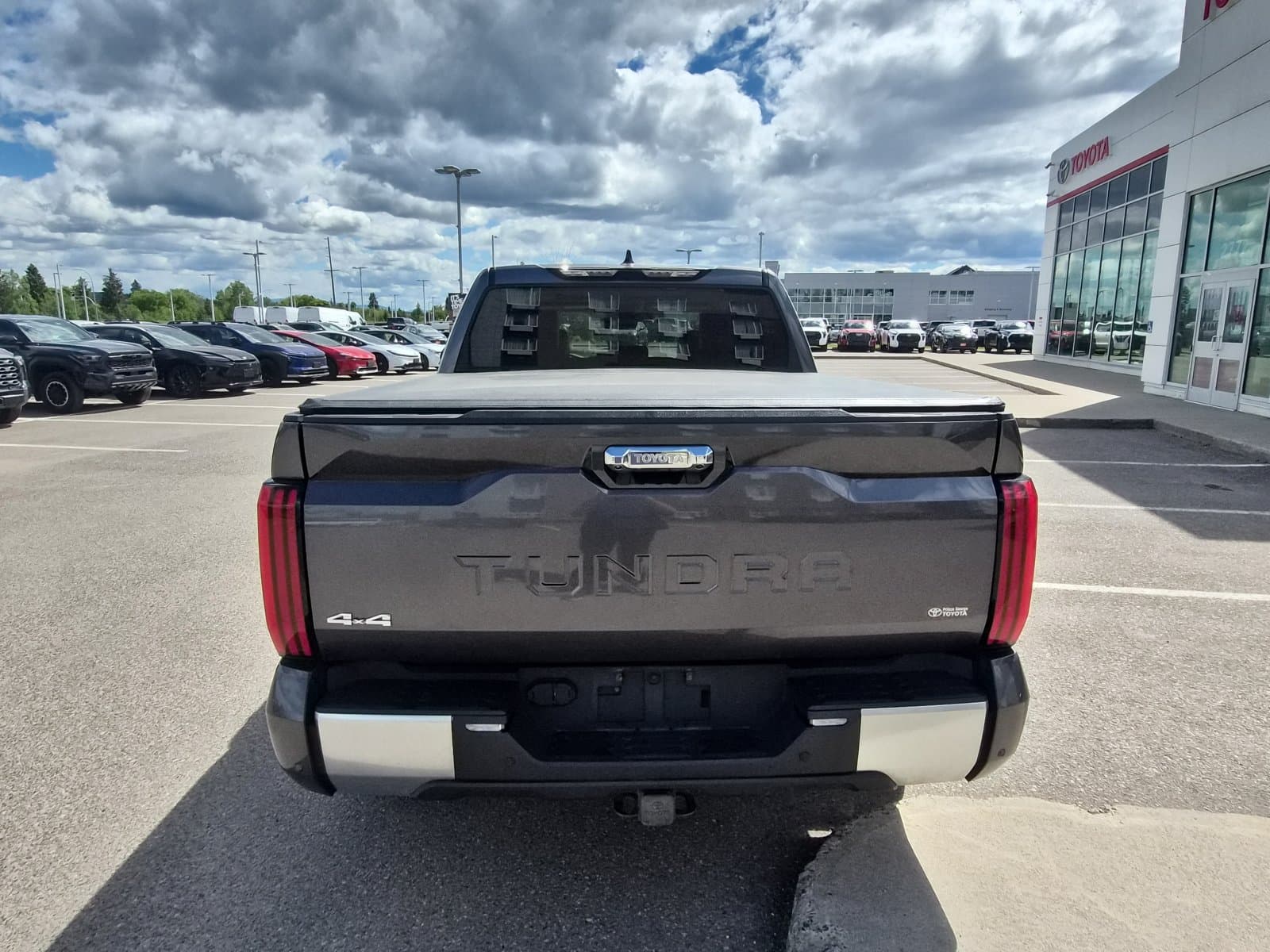 Toyota Tundra 4X4 2022 — photo 5