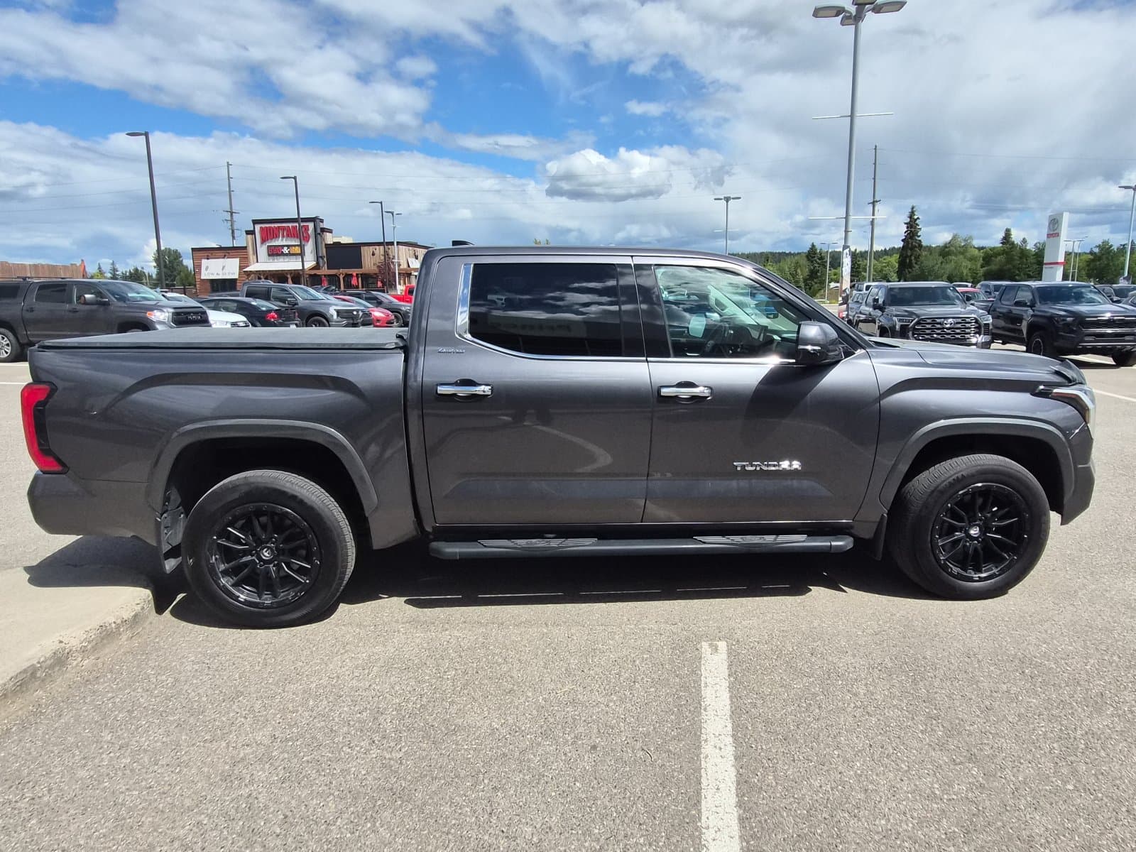 Toyota Tundra 4X4 2022 — photo 7
