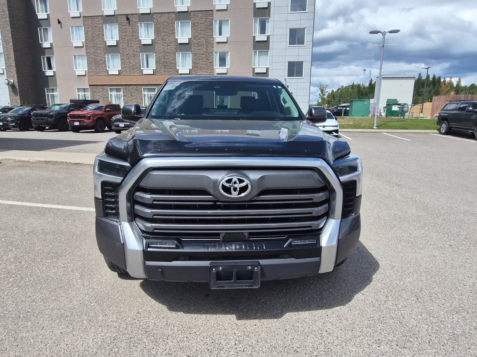 Toyota Tundra 4X4 2022 — photo 9