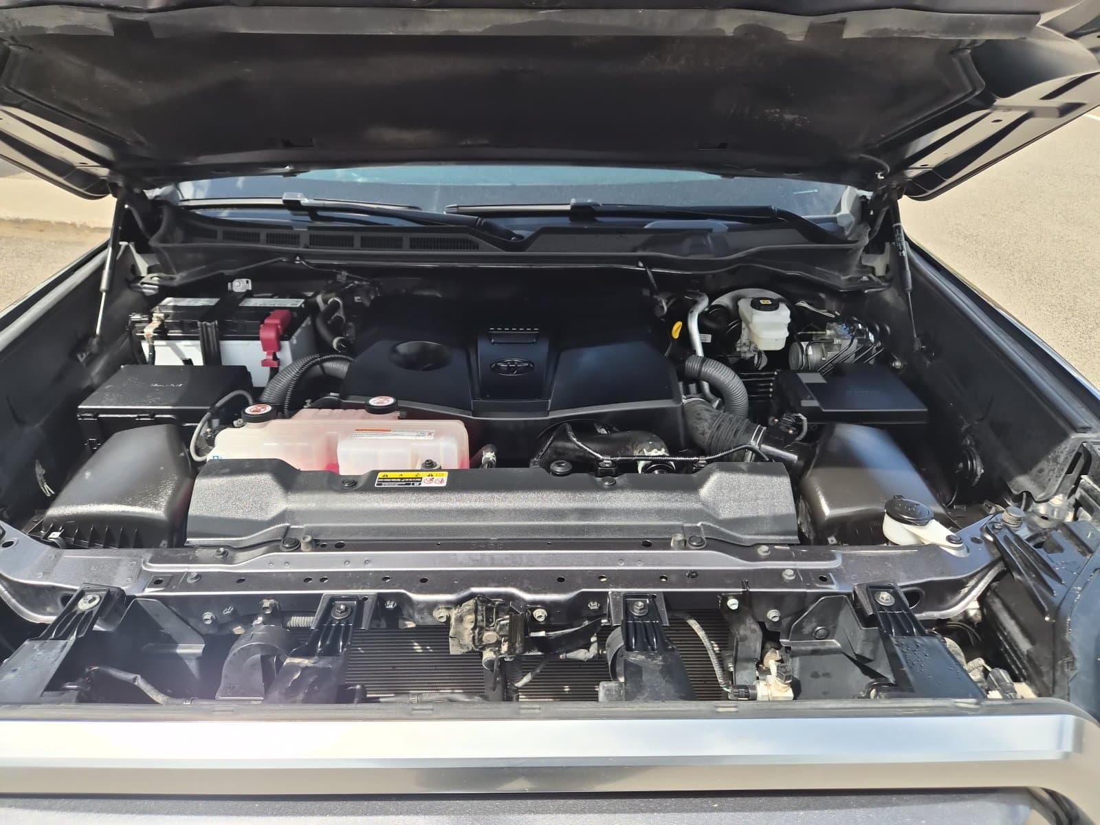 Toyota Tundra 4X4 2022 — photo 12