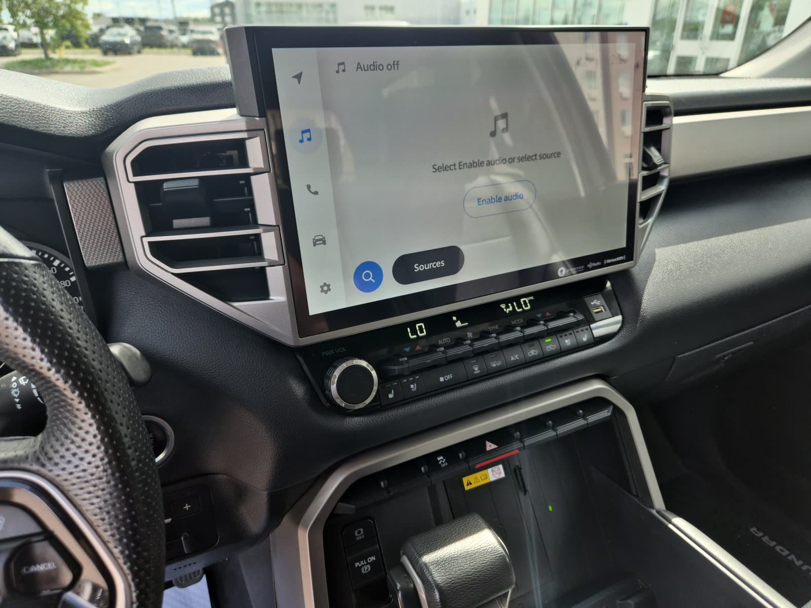 Toyota Tundra 4X4 2022 — photo 18