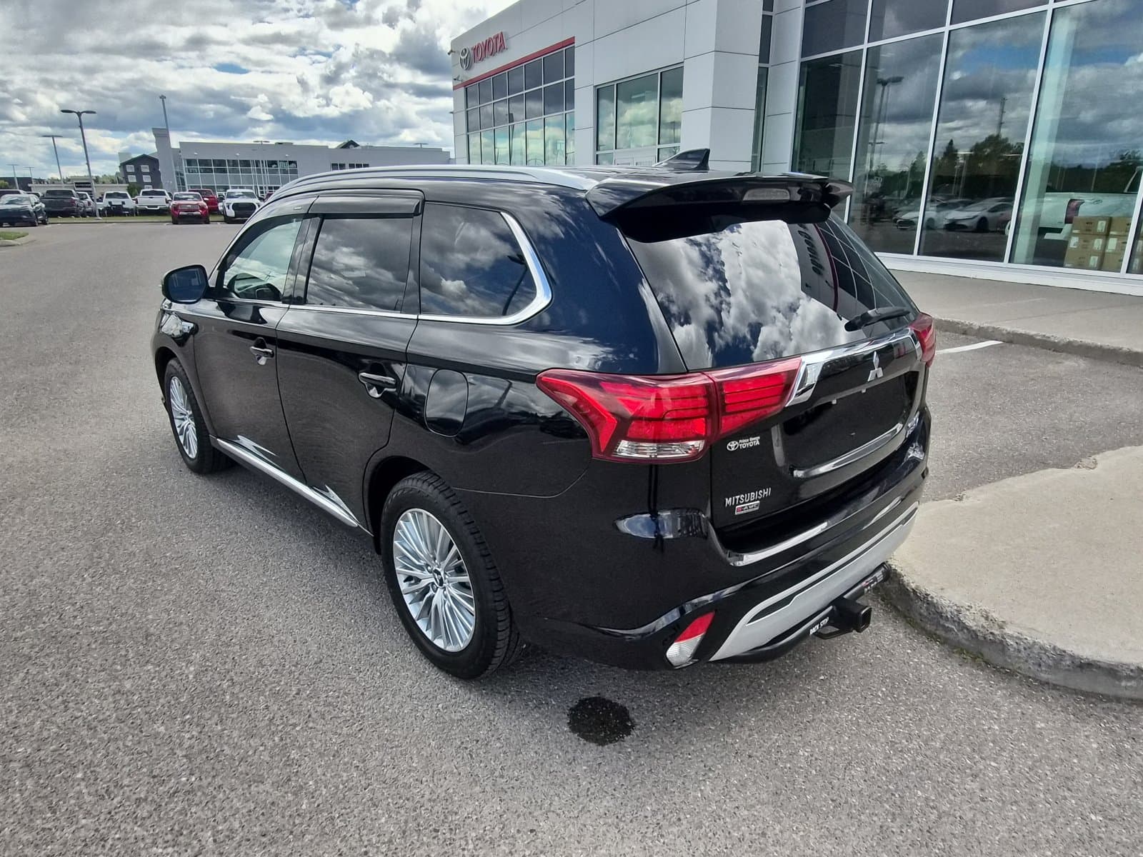Mitsubishi Outlander PHEV 2019 — photo 4