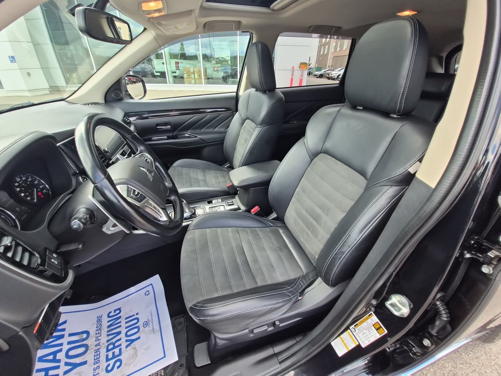 Mitsubishi Outlander PHEV 2019 — photo 22