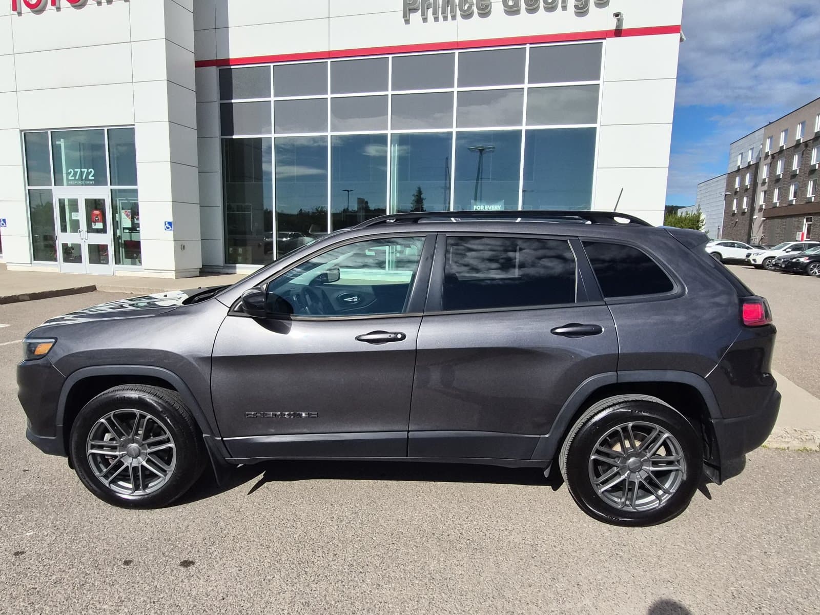 Jeep Cherokee 2022 — photo 3