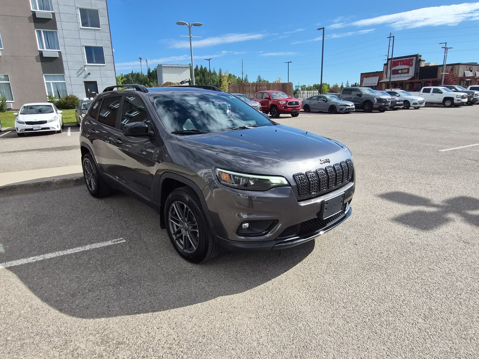 Jeep Cherokee 2022 — photo 8