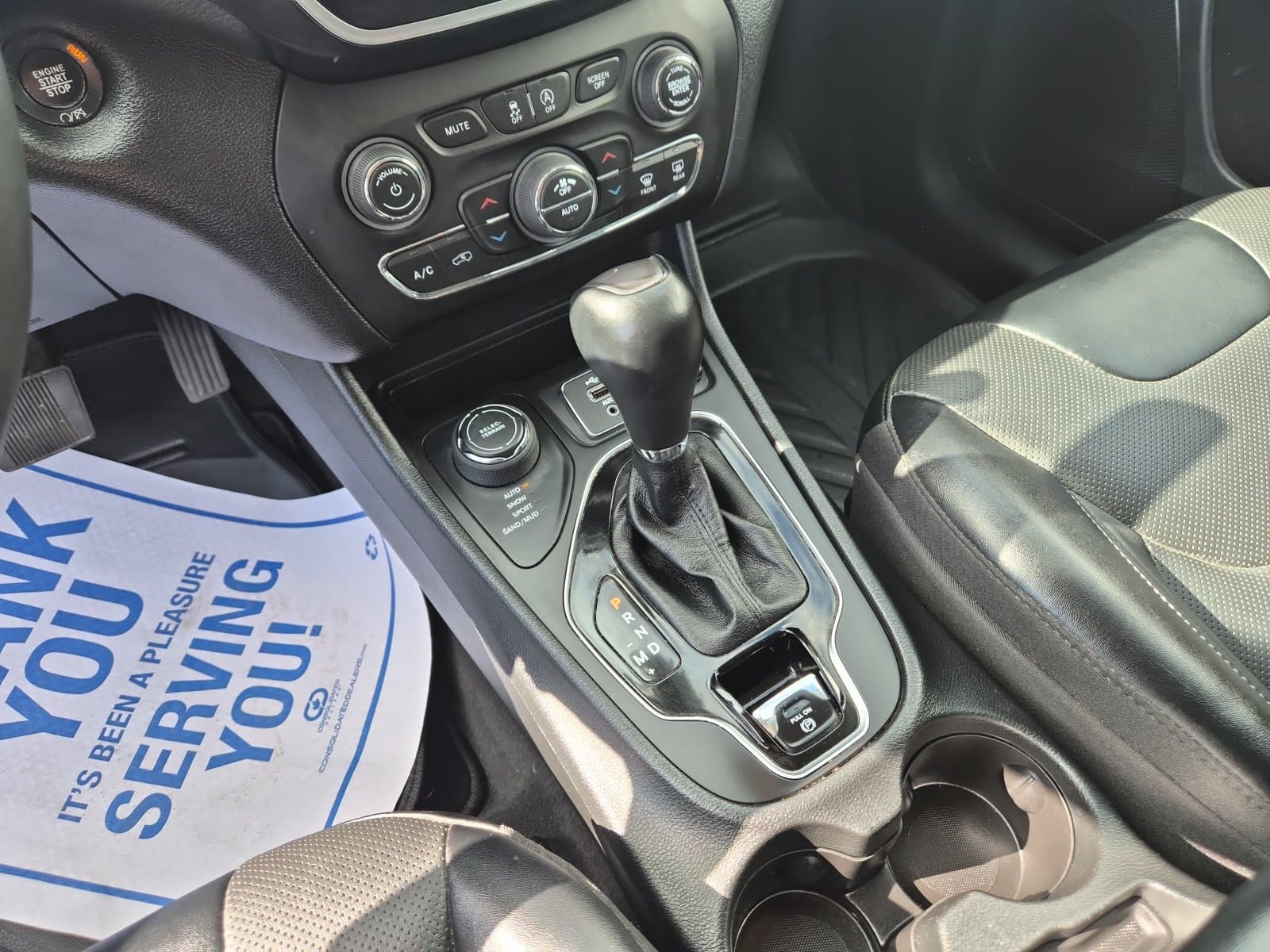 Jeep Cherokee 2022 — photo 20