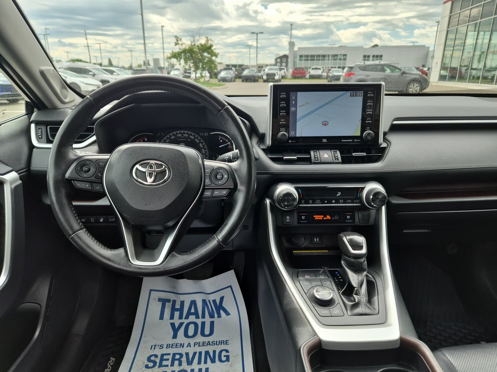 Toyota RAV4 2019 — photo 21
