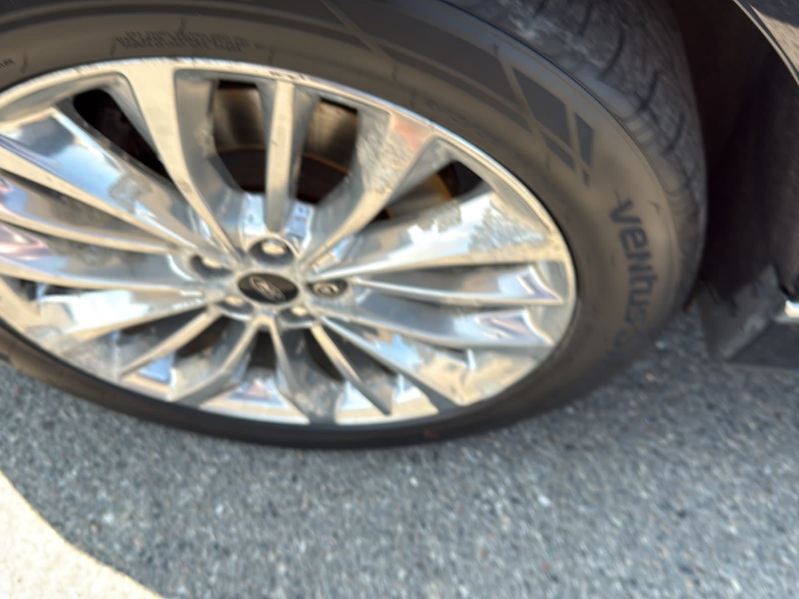Ford Edge 2020 — photo 11