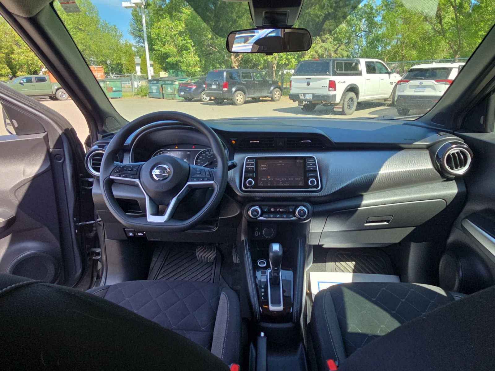 Nissan Kicks 2020 — photo 23