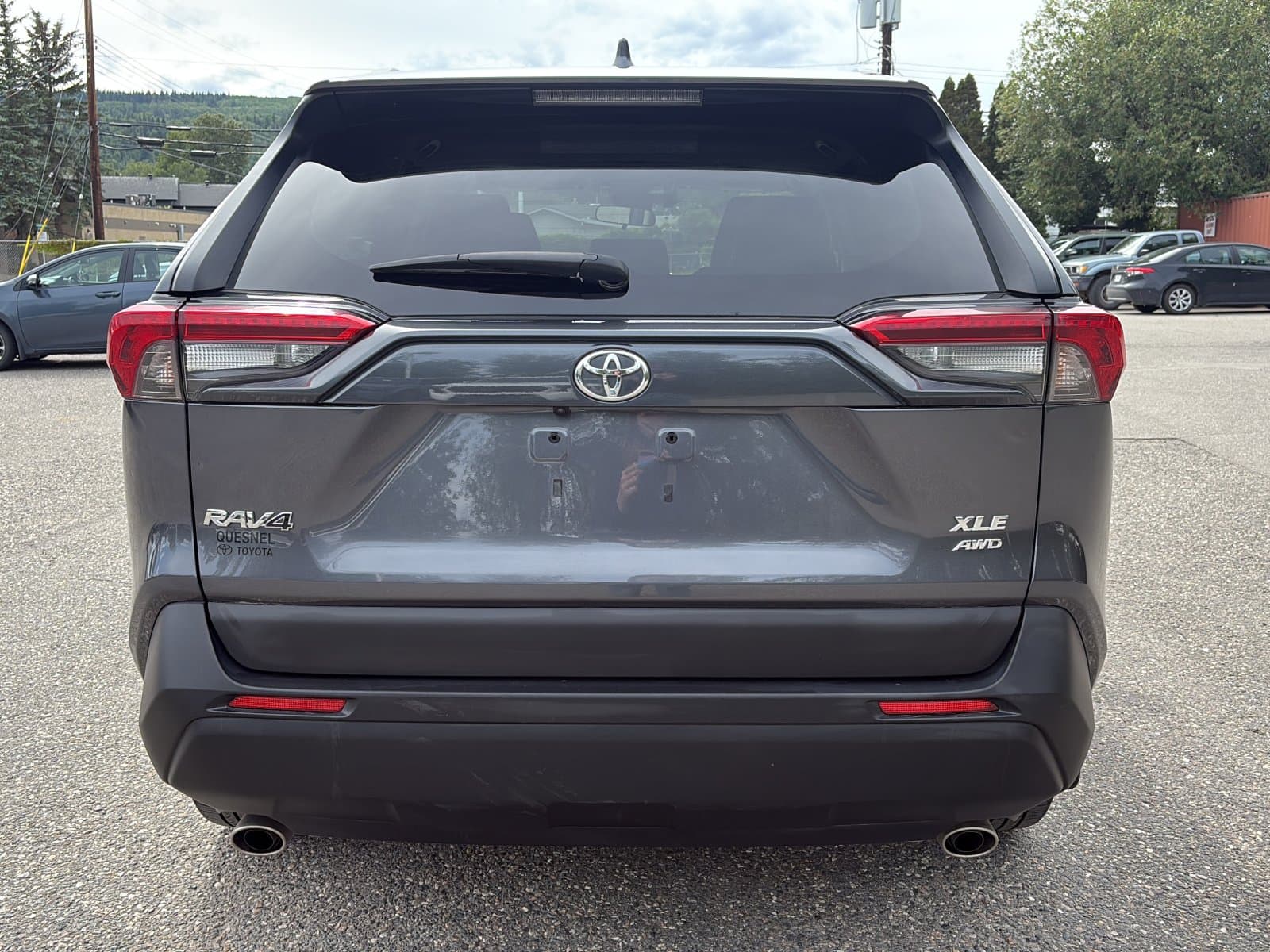 Toyota RAV4 2023 — photo 3