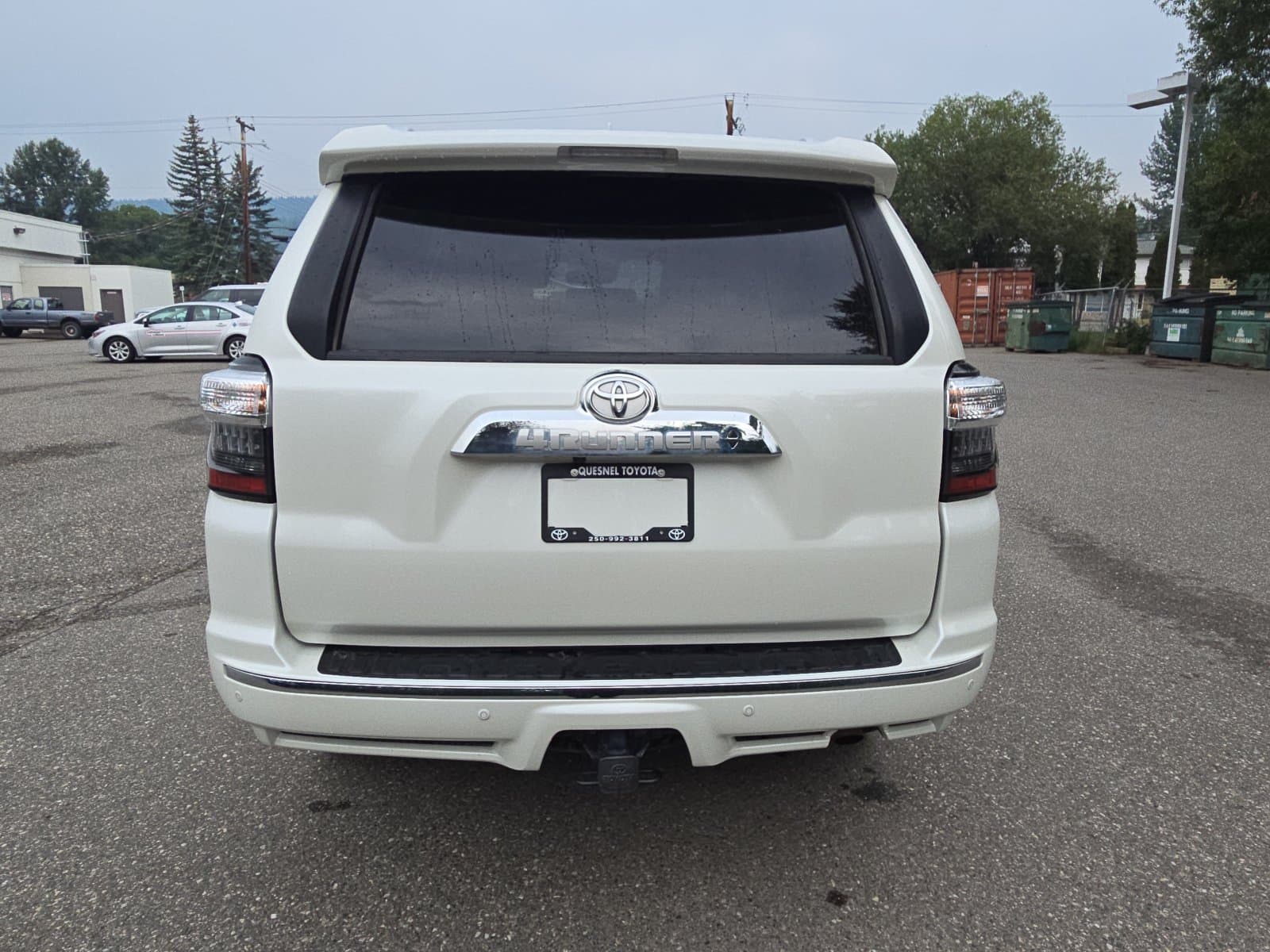 Toyota 4Runner 2023 — photo 9