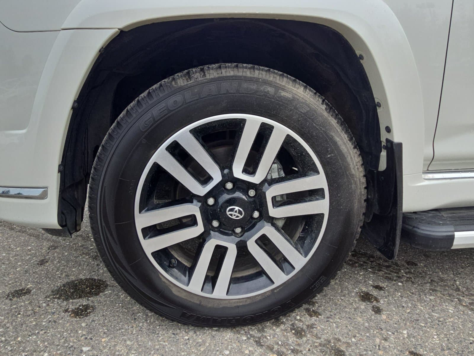 Toyota 4Runner 2023 — photo 14