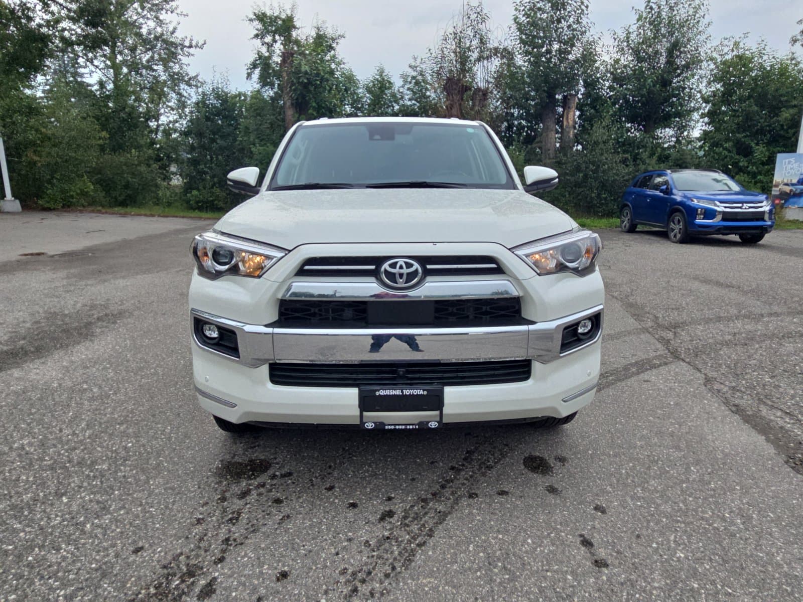 Toyota 4Runner 2023 — photo 18