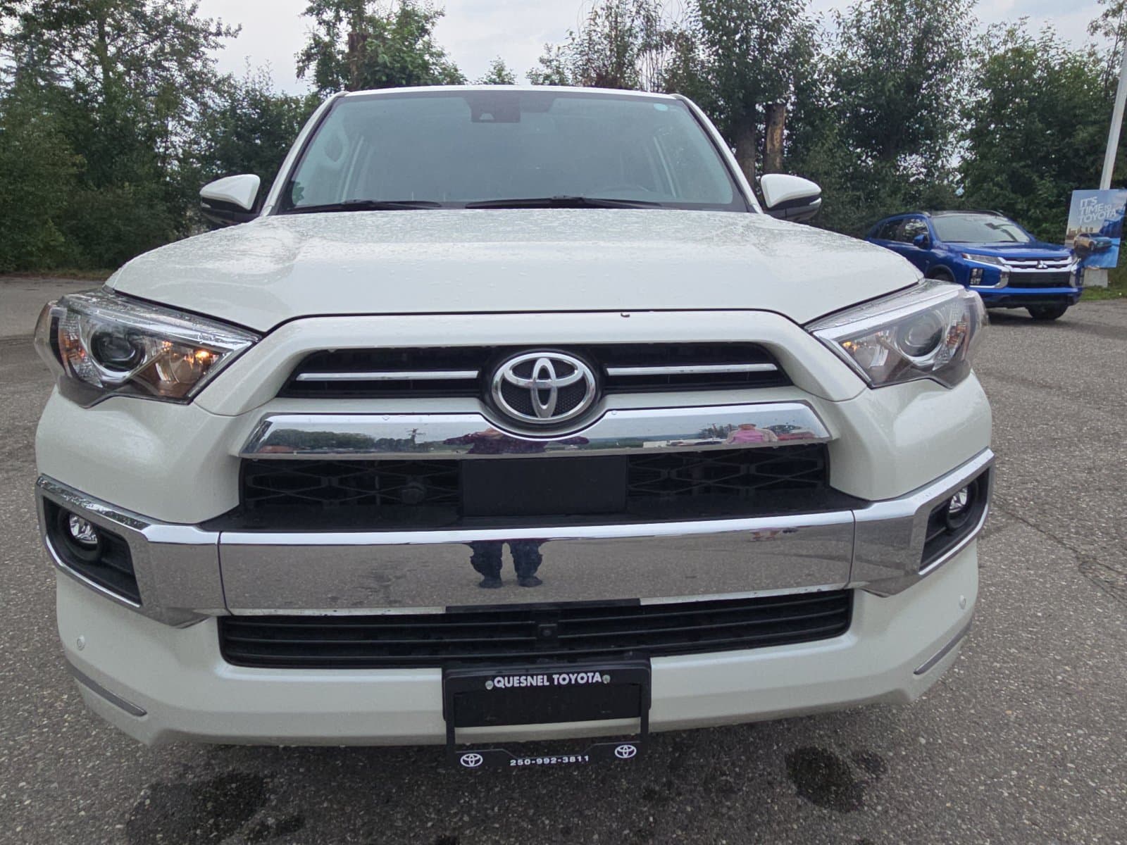Toyota 4Runner 2023 — photo 19