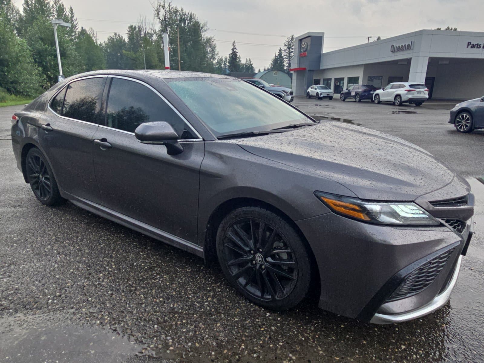 Toyota Camry Hybrid 2023 — photo 13