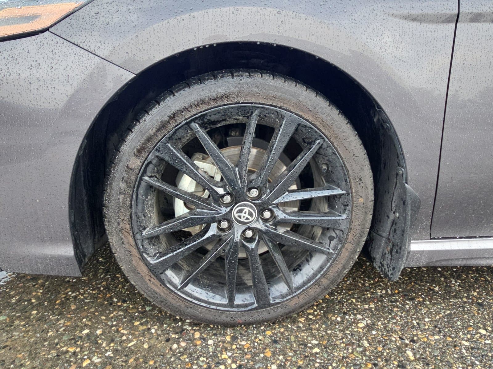 Toyota Camry Hybrid 2023 — photo 10