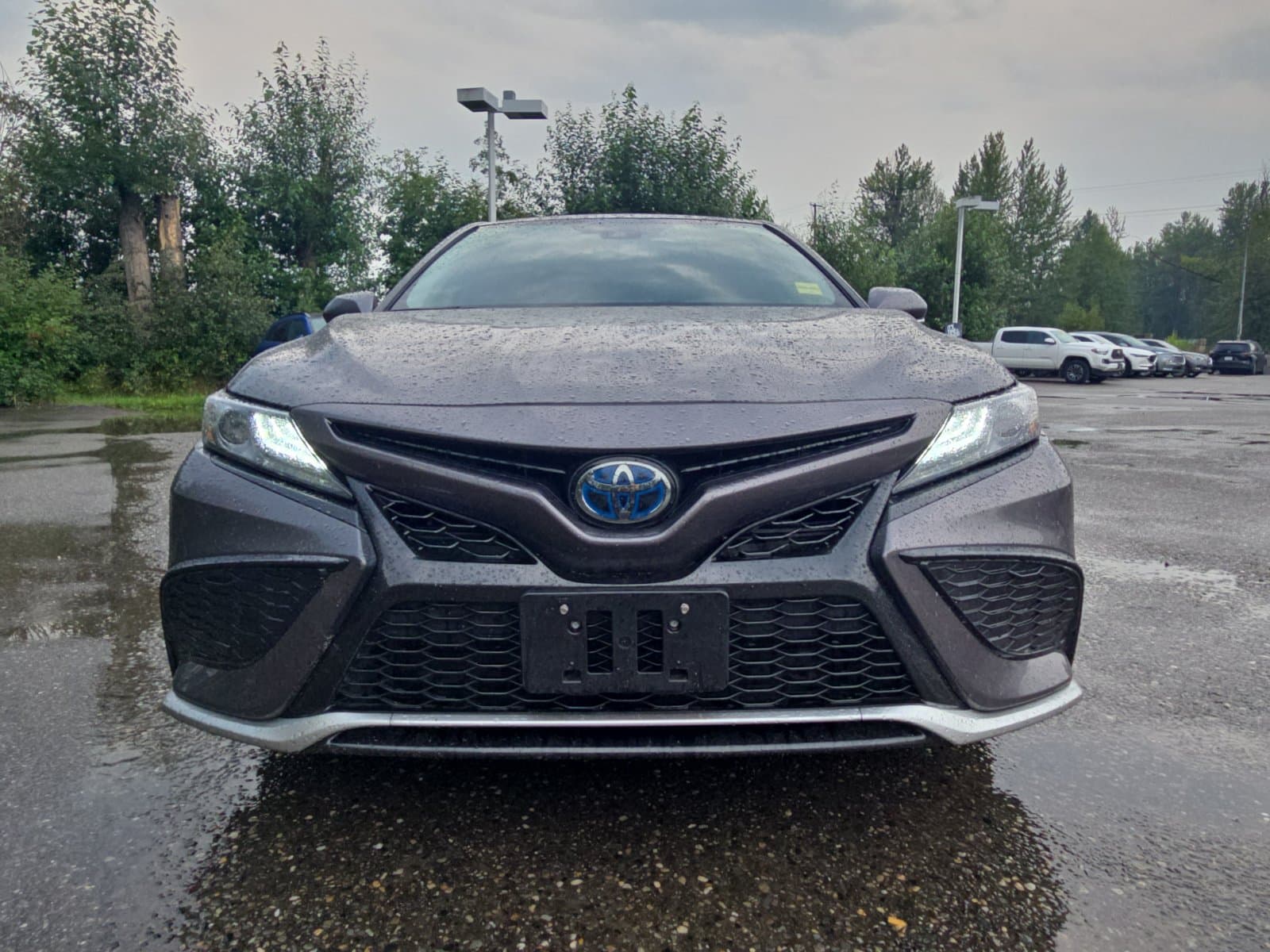 Toyota Camry Hybrid 2023 — photo 14