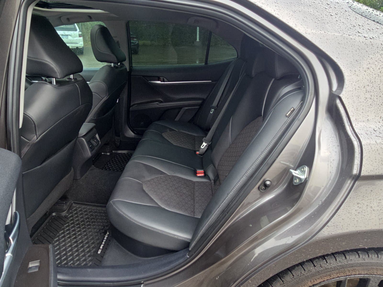 Toyota Camry Hybrid 2023 — photo 23