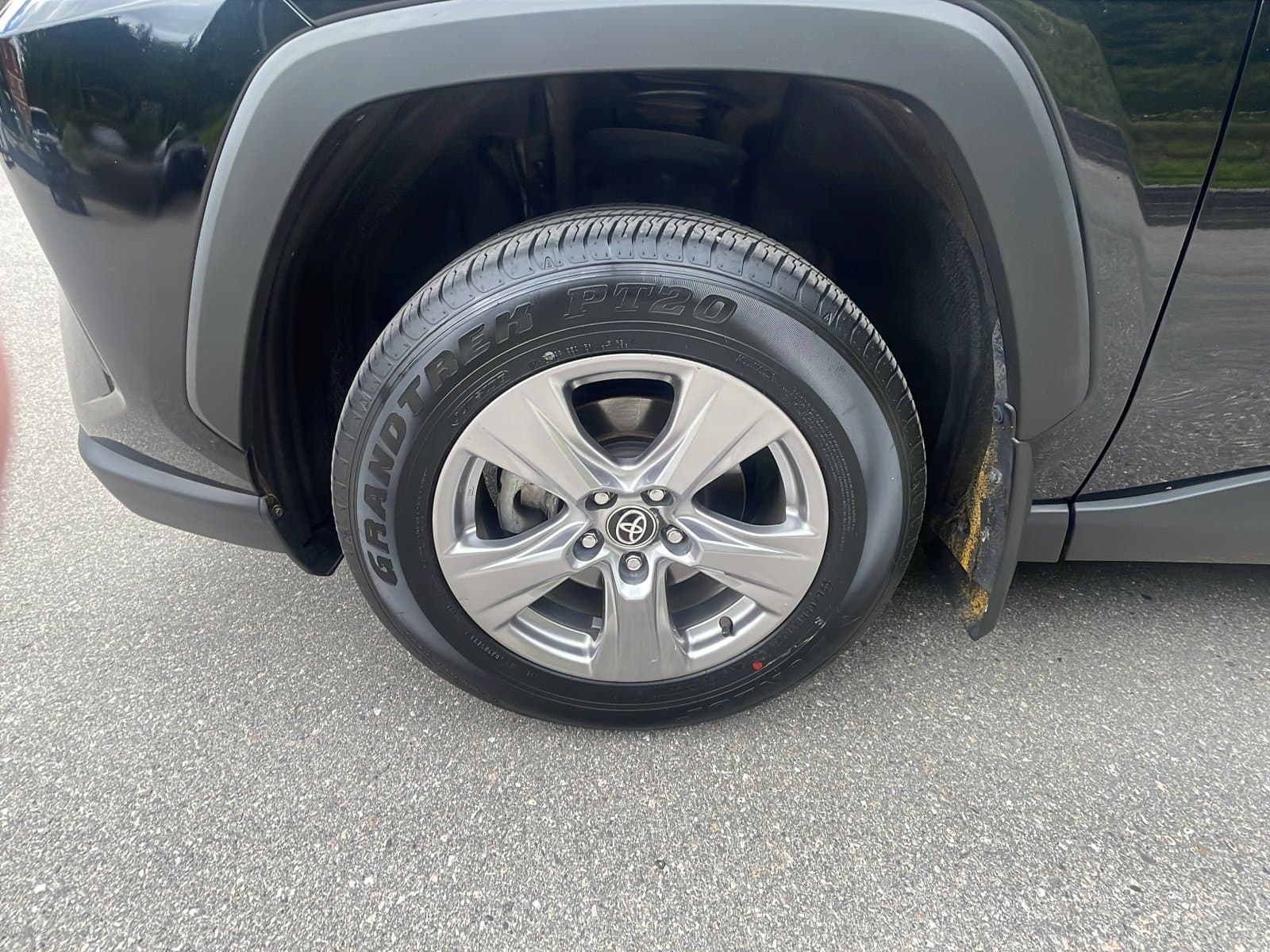 Toyota RAV4 2022 — photo 10