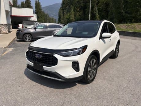 Ford Escape 2024 Star White Metallic Tri-Coat à vendre à Nelson