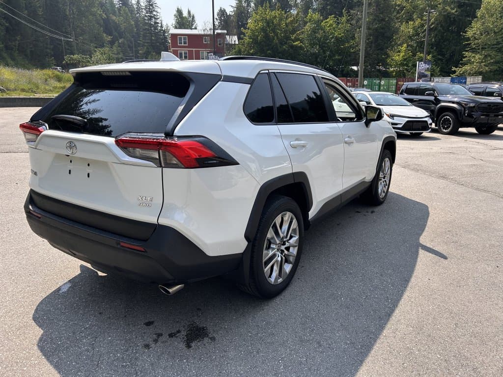 Toyota RAV4 2025 — photo 6