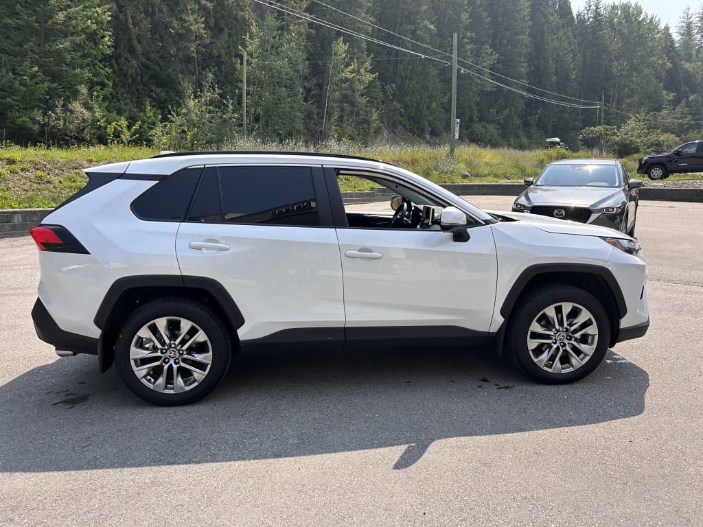 Toyota RAV4 2025 — photo 5