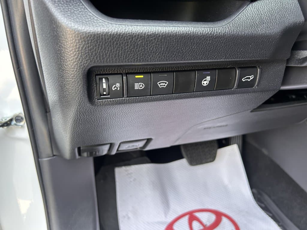 Toyota RAV4 2025 — photo 17