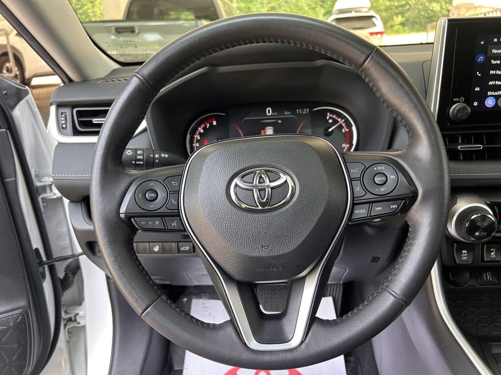 Toyota RAV4 2025 — photo 12