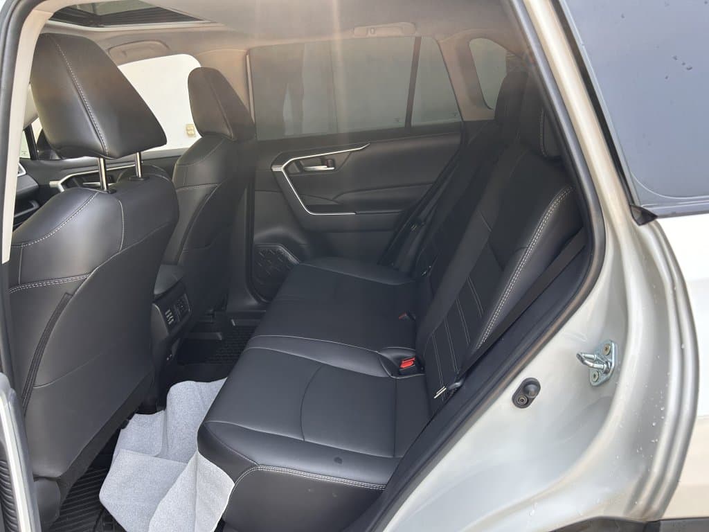 Toyota RAV4 2025 — photo 21
