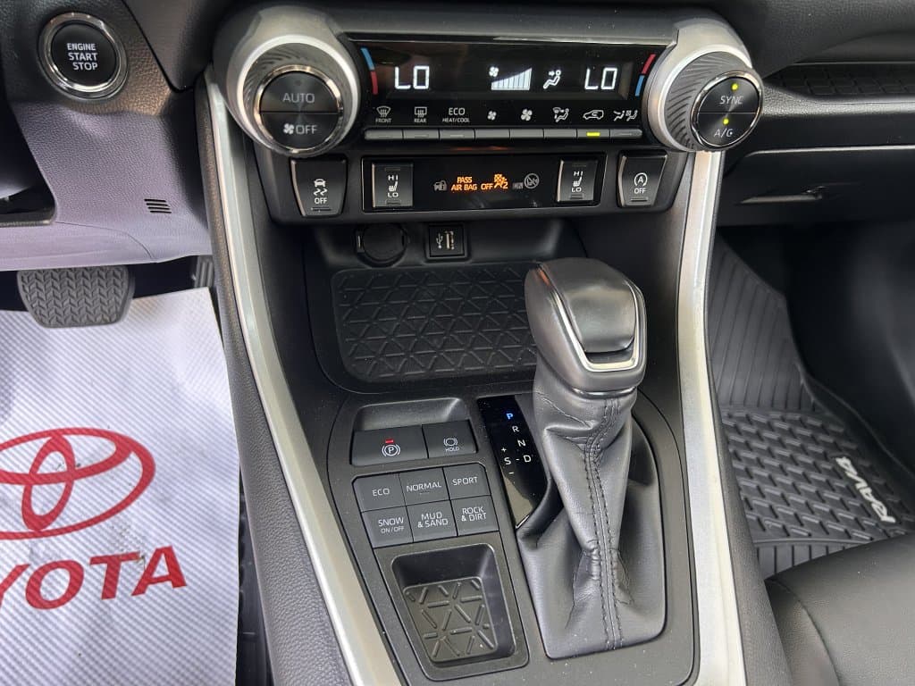 Toyota RAV4 2025 — photo 15