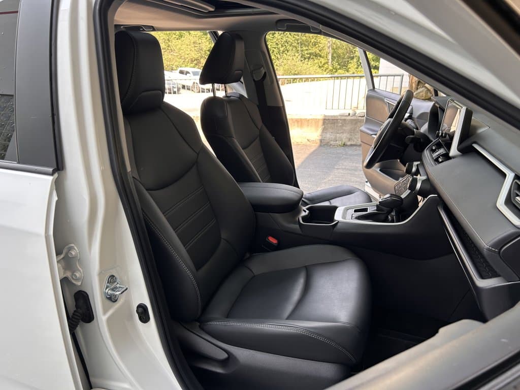 Toyota RAV4 2025 — photo 23