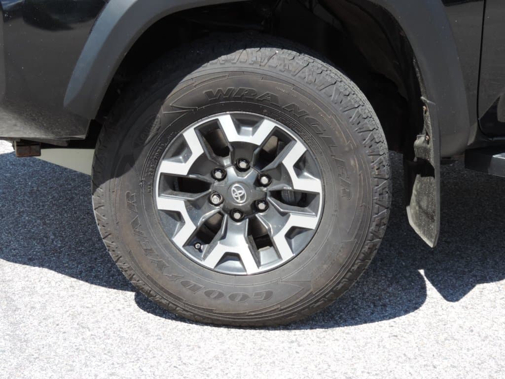 Toyota Tacoma 2020 — photo 8
