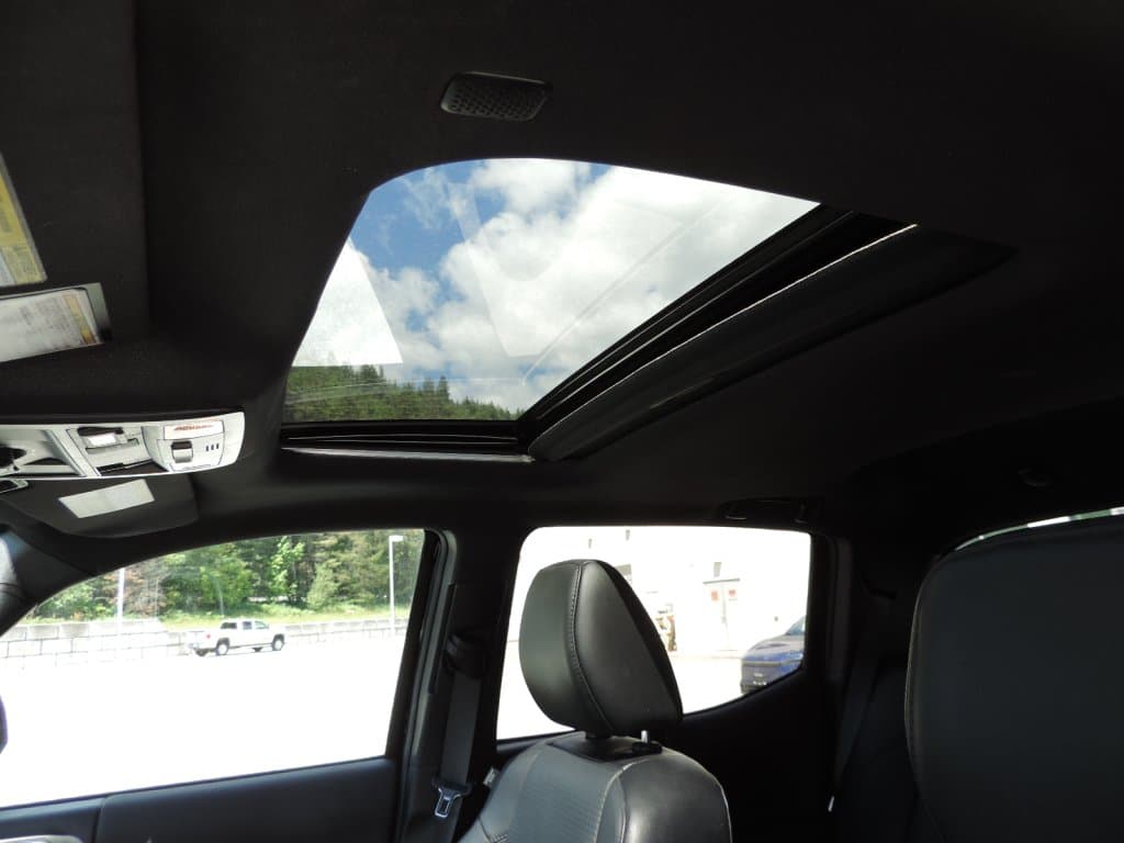 Toyota Tacoma 2020 — photo 10