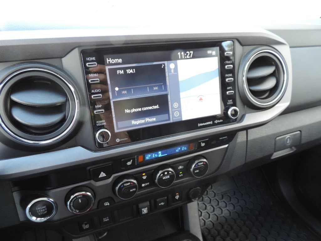 Toyota Tacoma 2020 — photo 16